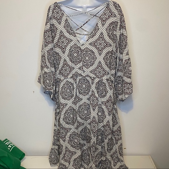 🌟SOLD🌟Torrid title challis lattice back dress - Picture 9 of 11